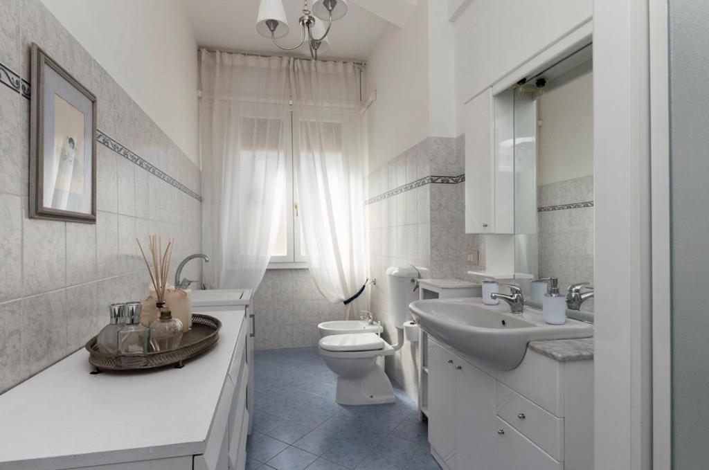 Lilly Apartment フィレンツェ エクステリア 写真